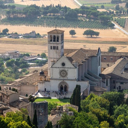 L’Umbria Medievale: Un Viaggio nella Storia